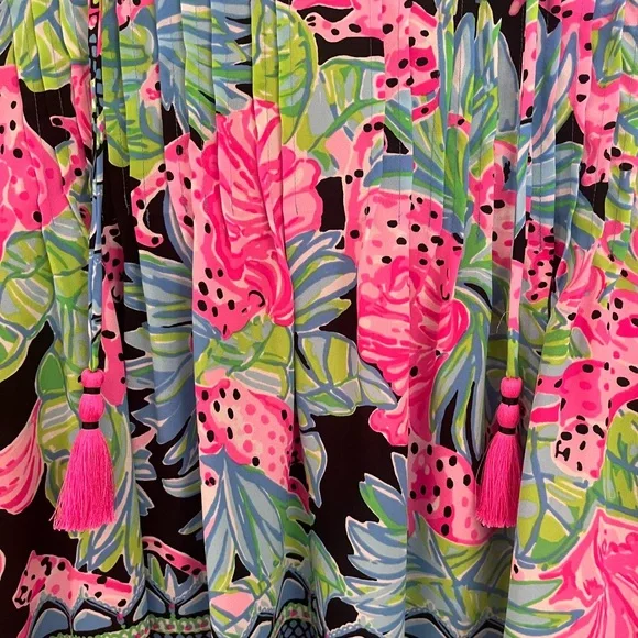 Lilly Pulitzer Vibrant Pink and Blue Leafy Tunic - Picture 4 of 7